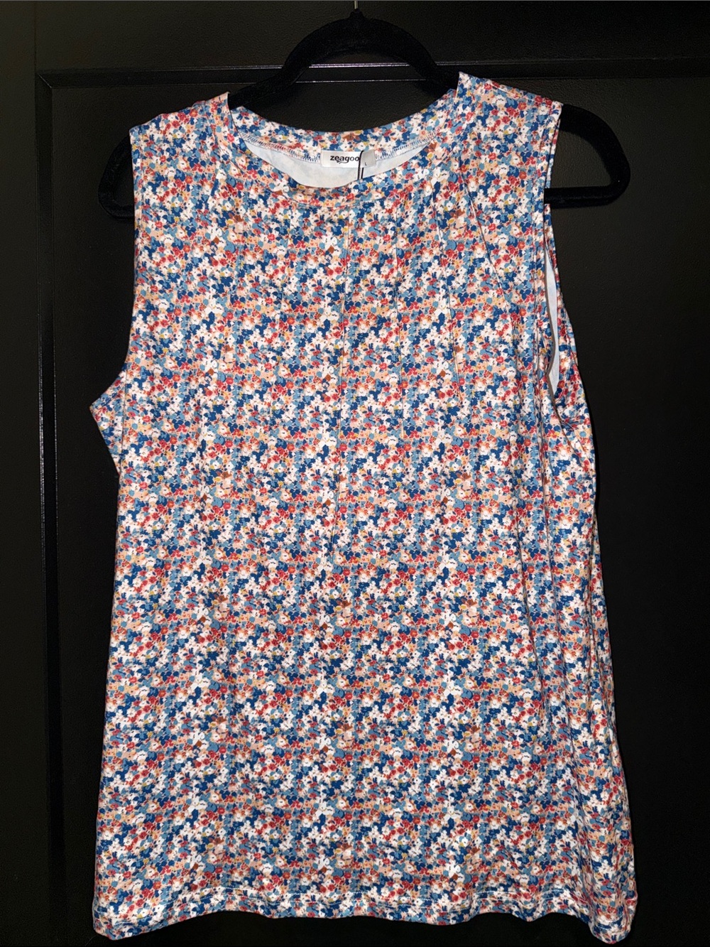 zeagoo Sleeveless Floral Tank Top in White, Blue and Red